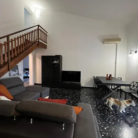 Willa Silvia, Indipendente Con Giardino Privato E Garage Varazze